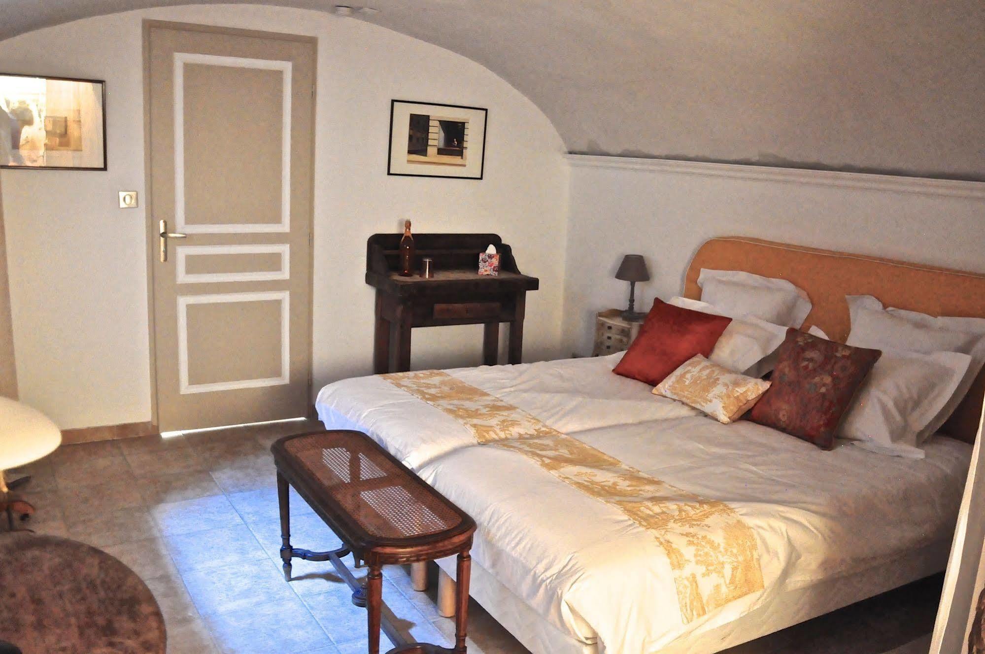 克劳斯博若莱住宿加早餐旅馆 Saint-Germain-Nuelles 外观 照片